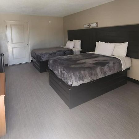 Executive Inn Ferry Pass Екстер'єр фото
