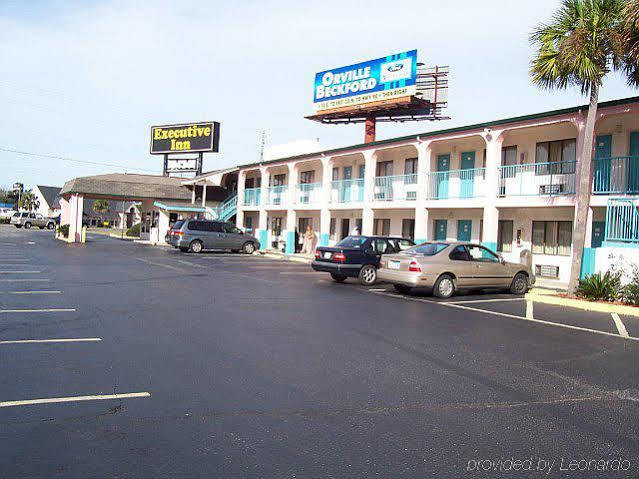 Executive Inn Ferry Pass Екстер'єр фото