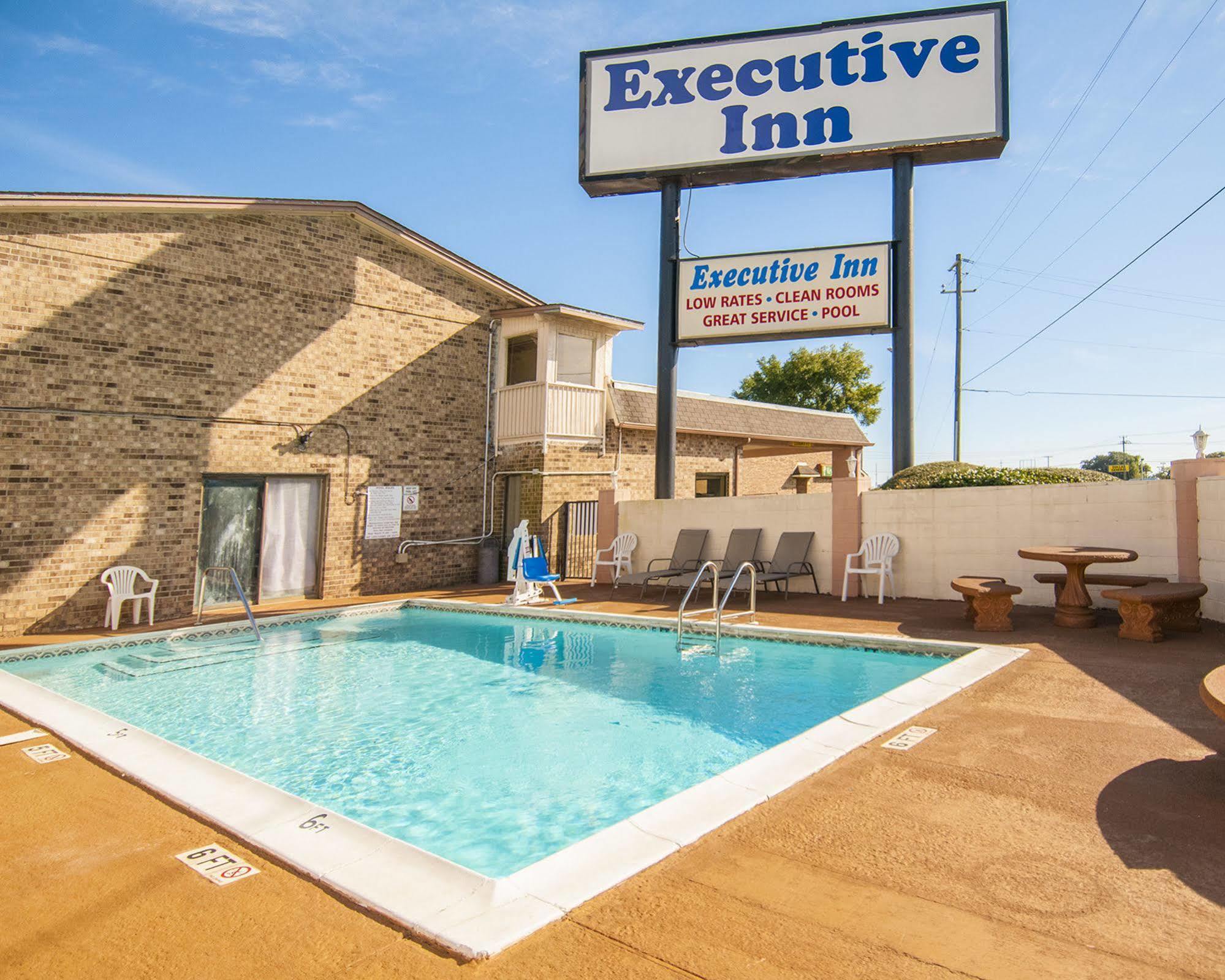 Executive Inn Ferry Pass Екстер'єр фото