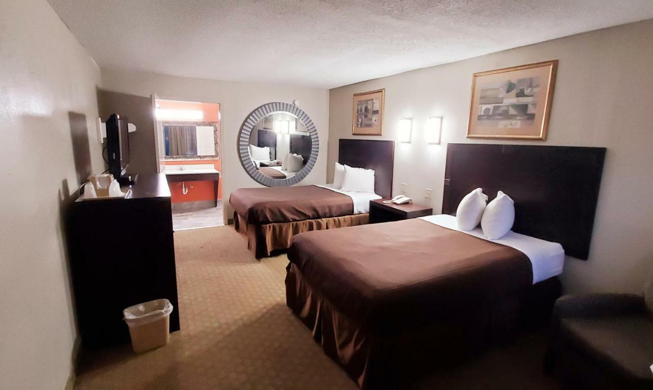 Executive Inn Ferry Pass Екстер'єр фото