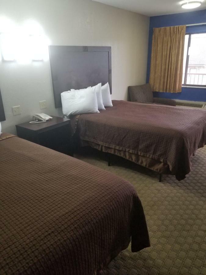 Executive Inn Ferry Pass Екстер'єр фото